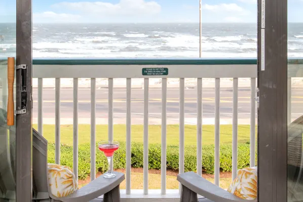 Photo 1 - Serendipity Sunrise (Casa Del Mar #351)