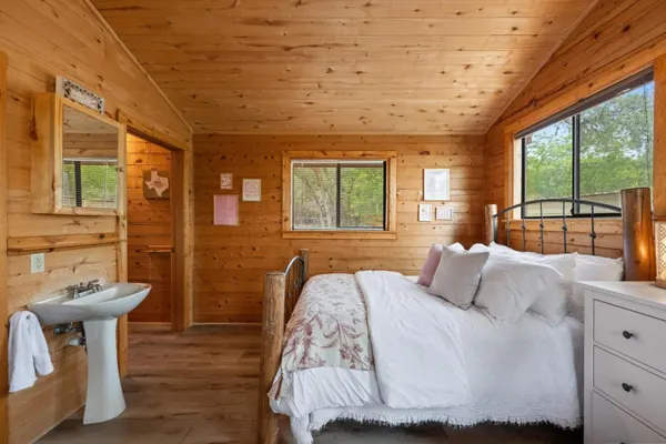 Photo 1 - Sunrise Lodge - Dawn Suites