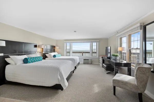 Photo 1 - Direct Ocean Views! 2 Double Beds + Kitchenette (108)