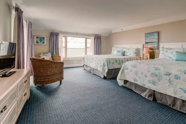 Photo 1 - Spacious King Suite w/ Deck & Ocean Views Sleeps 4