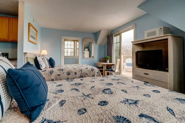 Photo 1 - Queen Suite w/ Deck & Stunning Ocean Views