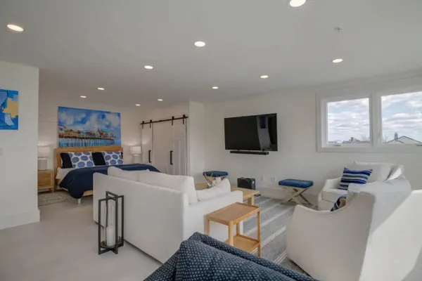 Photo 1 - Luxury Beachfront Condo in Old Orchard
