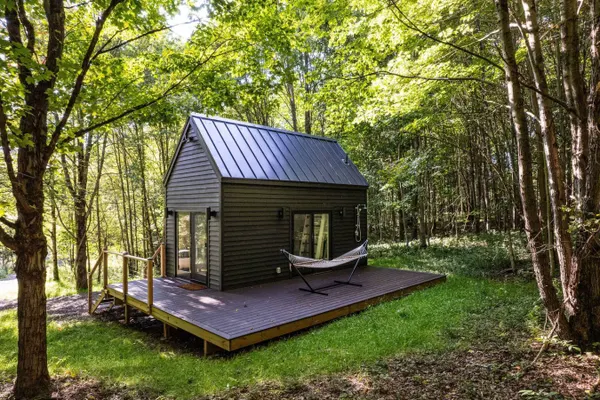 Photo 1 - Stylish Tiny House Retreat | Quiet Country Escape