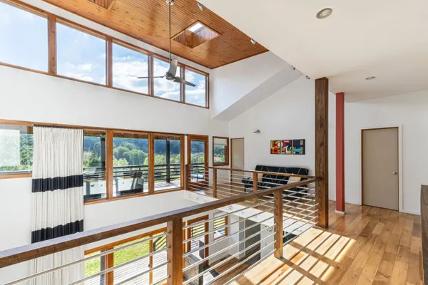 Photo 1 - Stylish Contemporary Home • Brilliant Fall Foliage