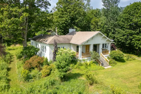 Photo 1 - Trendy Upstate Hideaway with Scenic Views