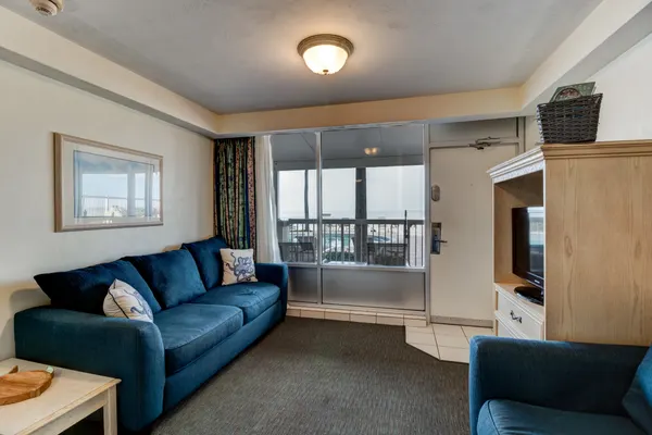 Photo 1 - Seahorse Oceanfront with Balcony Sleeps 6 Kitchenette