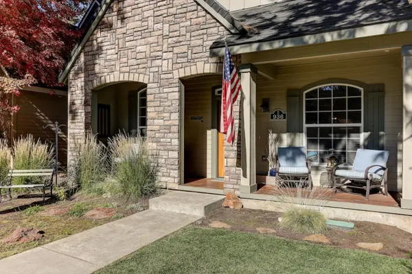 Photo 1 - The Sisters Cottage w/ New hot tub