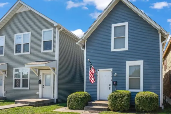 Photo 1 - 35) 6 Bedrooms - Downtown - Plenty of parking