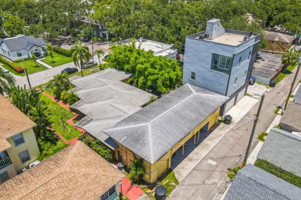 Photo 1 - 236B) 2BR Close to Beach and Downtown!