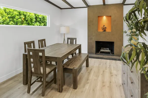 Photo 1 - UPSCALE & UPGRADED BEAUTIFUL SPACIOUS 3BR *HOUSE* in ENCINO, FULLY RENOVATED with GARAGE & VERY LARGE FENCED YARD/PATIO AT END OF CUL-DE-SAC p84