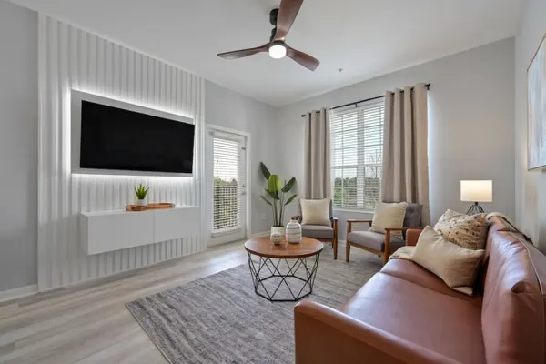 Photo 1 - IS2-310 - New Listing - Near All Major Attractions