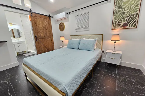 Photo 1 - Comfy Tiny Home @WP. Large Private Deck+Queen bed