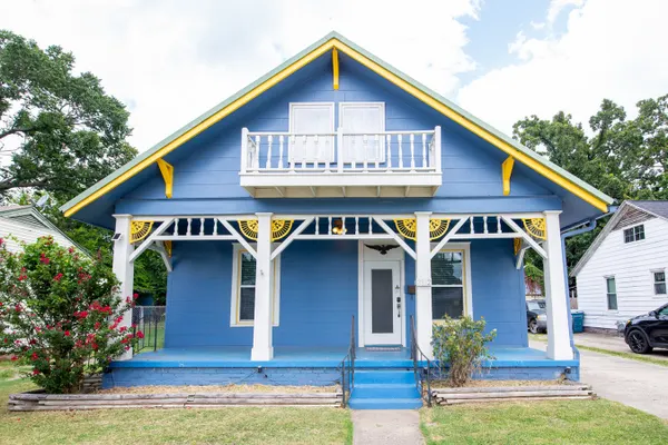 Photo 1 - 2BR House on 7th