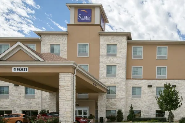 Photo 1 - Sleep Inn & Suites Round Rock - Austin North