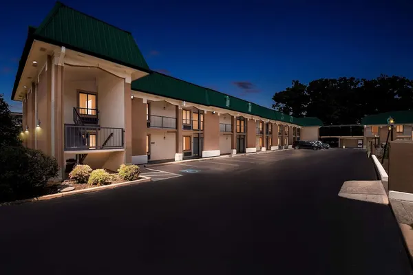 Photo 1 - Quality Inn Tullahoma