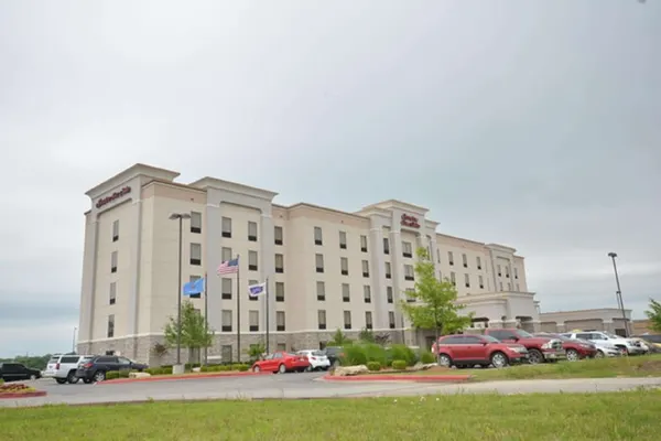 Photo 1 - Hampton Inn & Suites Tulsa/Catoosa