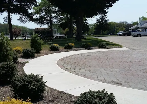 Photo 1 - Hyland Motor Inn