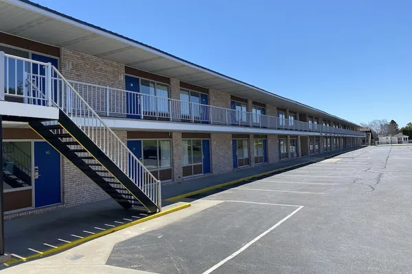 Photo 1 - Days Inn & Suites by Wyndham St. Ignace Lakefront
