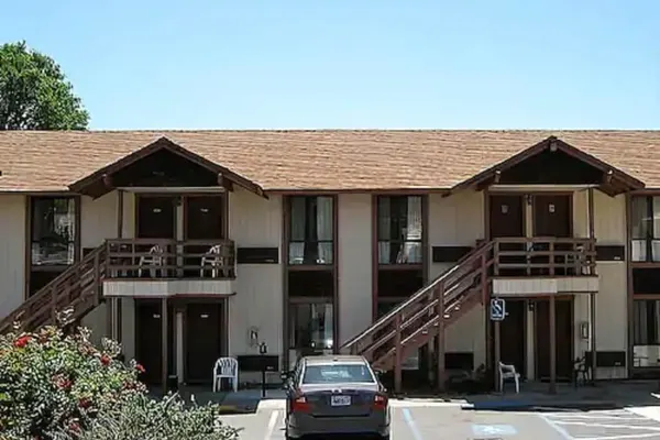 Photo 1 - Jamestown Railtown Motel