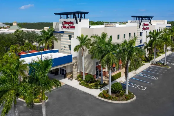 Photo 1 - Hampton Inn & Suites Sarasota/Lakewood Ranch