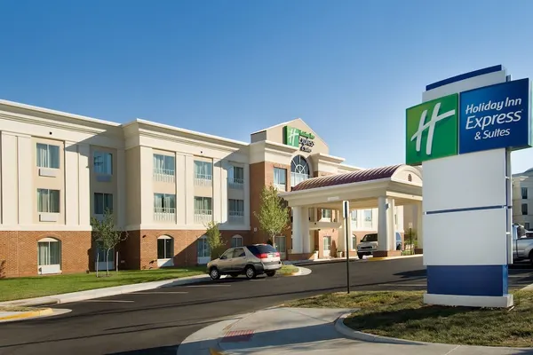 Photo 1 - Holiday Inn Express & Suites Alexandria - Fort Belvoir, an IHG Hotel