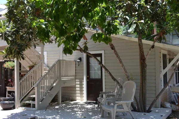 Photo 1 - O'Casey's Boutique Inn