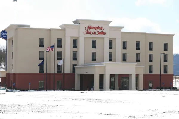 Photo 1 - Hampton Inn & Suites Wilder