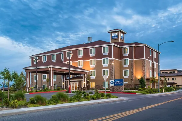 Photo 1 - Best Western Kennewick Tri-Cities Center