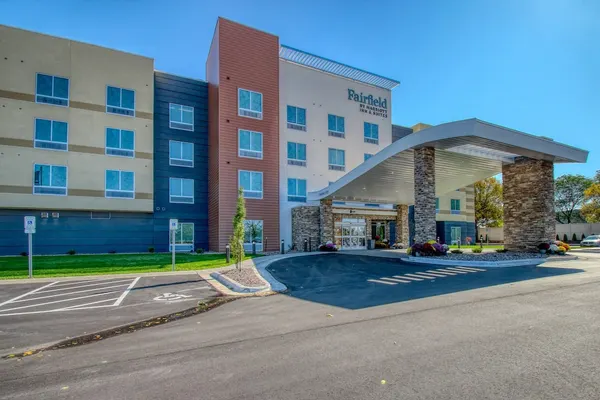 Photo 1 - Fairfield Inn & Suites by Marriott Appleton