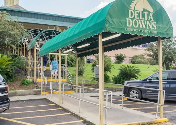 Photo 1 - Delta Downs Racetrack Casino Hotel