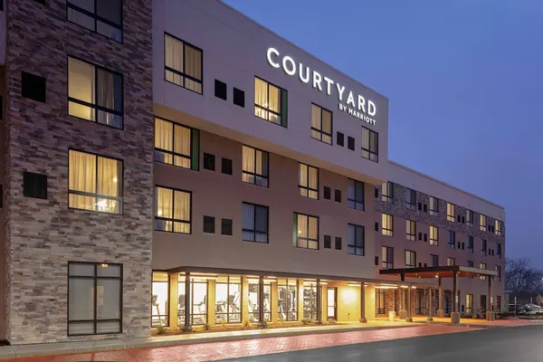 Photo 1 - Courtyard by Marriott Cincinnati Mason