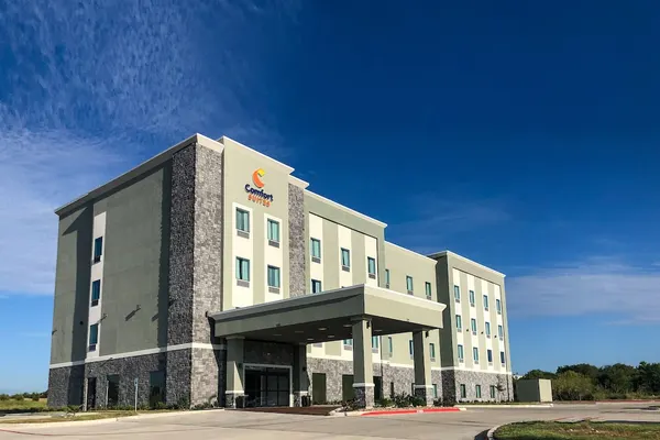 Photo 1 - Comfort Suites DeSoto Dallas South