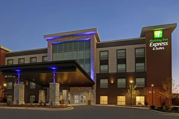 Photo 1 - Holiday Inn Express & Suites Milwaukee - Brookfield, an IHG Hotel