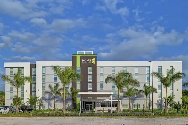 Photo 1 - Home2 Suites by Hilton West Palm Beach Airport, FL