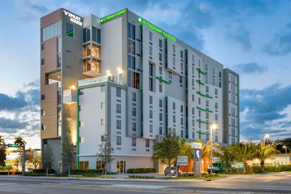Photo 1 - Wyndham Garden Miami International Airport