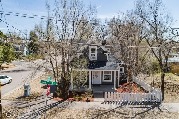 Photo 1 - 3 BR Beautifully Restored 1890`s Homedowntown
