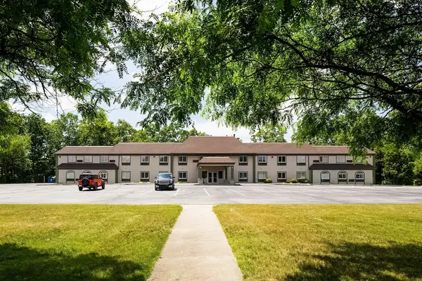 Photo 1 - Econo Lodge Whitehall near Michigan's Adventure