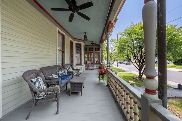 Photo 1 - Gillis Grier Bed & Breakfast