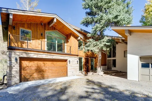 Photo 1 - 1-1337 Vail Valley Drive