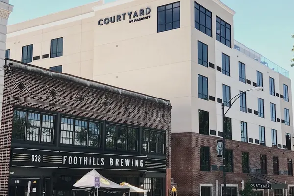 Photo 1 - Courtyard by Marriott Winston - Salem Downtown