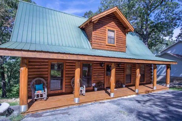 Photo 1 - The Lazy K 3 Bedroom Cabin by RedAwning