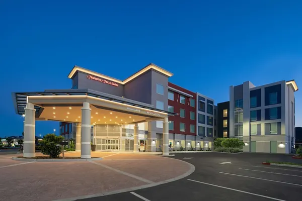 Photo 1 - Hampton Inn & Suites Gilroy