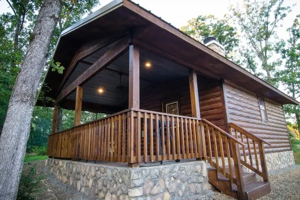 Photo 1 - Sunsettin Cabin With Fireplace, Free Wifi, and Parking Onsite by Redawning