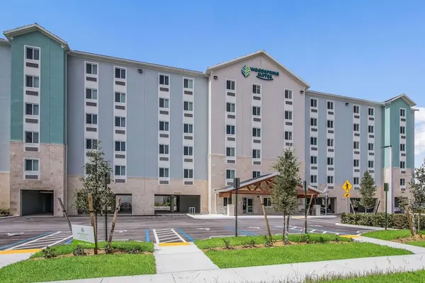 Photo 1 - WoodSpring Suites Doral Miami Airport