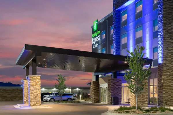 Photo 1 - Holiday Inn Express And Suites Colorado Springs South I-25 by IHG