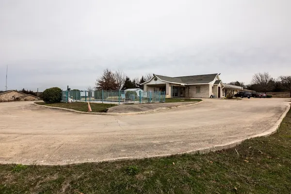 Photo 1 - OYO Hotel Decatur TX Hwy 287 Northwest
