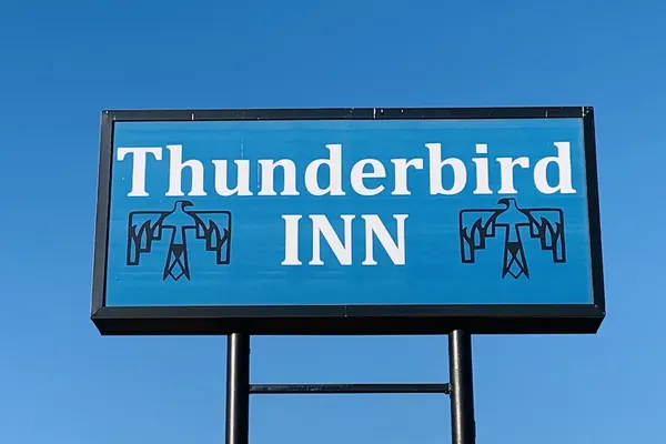 Photo 1 - Thunderbird Inn