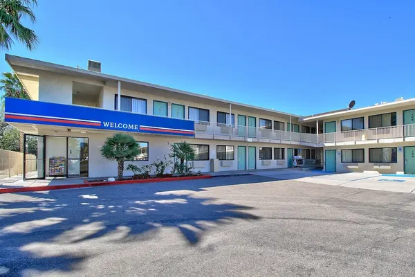 Photo 1 - Motel 6 Nogales, AZ - Mariposa Road