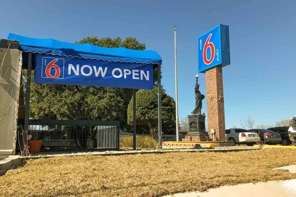 Photo 1 - Motel 6 Temple, TX