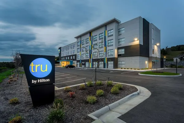 Photo 1 - Tru by Hilton Radford, VA